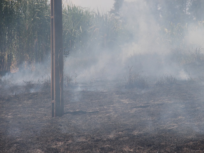 Incêndio é registrado na Linha Dona Oliva, interior de Santa Helena