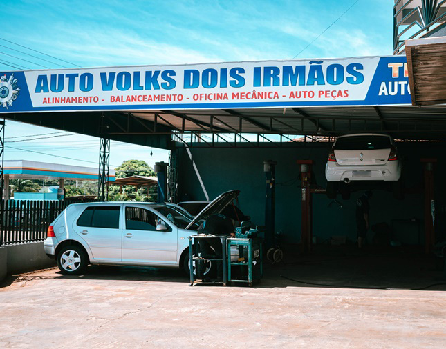Faça a revisão do seu carro na Auto Volks Dois Irmãos Ltda!