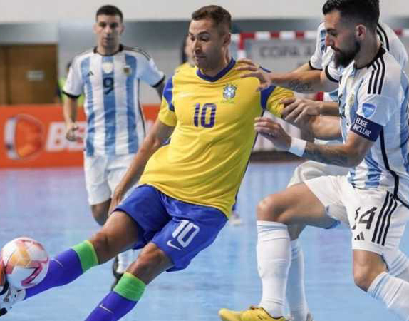 Brasil goleia Argentina por 4 a 1 na Copa América de Futsal 2024
